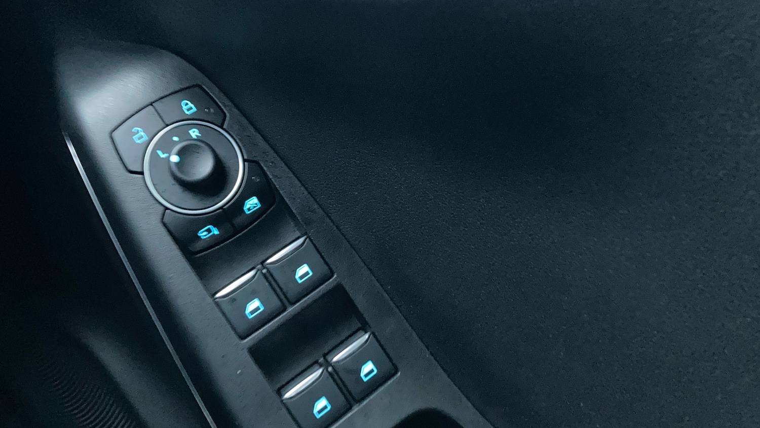 Used Ford Puma 2024 for sale - 76844762: Photo 25