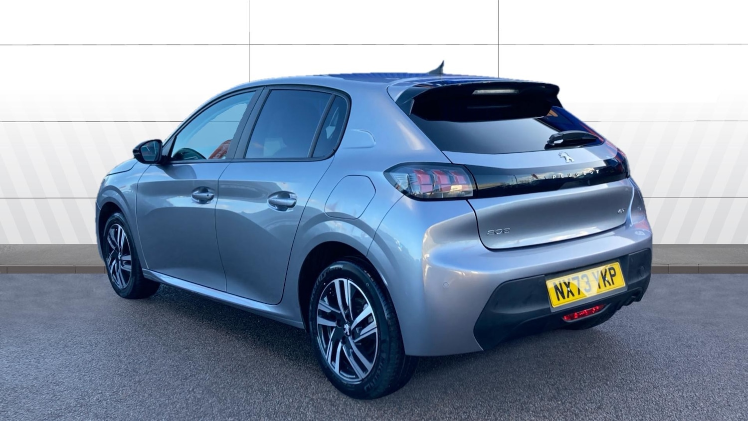 Used Peugeot 208 2023 for sale - 76844761: Photo 2