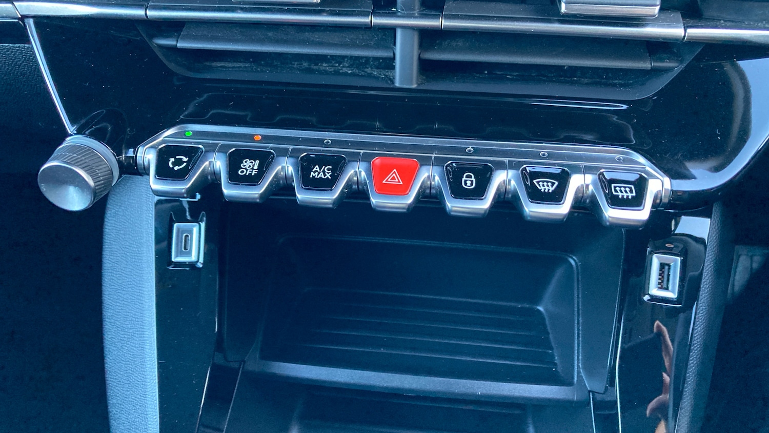 Used Peugeot 208 2023 for sale - 76844761: Photo 37