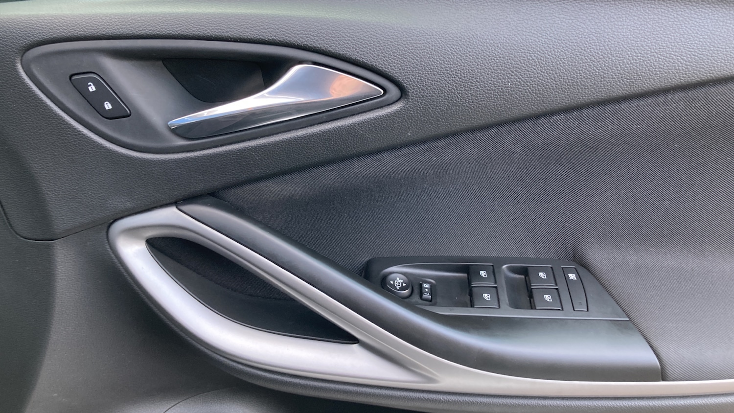 Used Vauxhall Astra 2018 for sale - 77774978: Photo 21