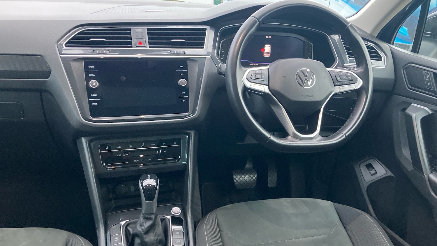 Used Volkswagen Tiguan 2021 for sale - 77578695: Photo 10