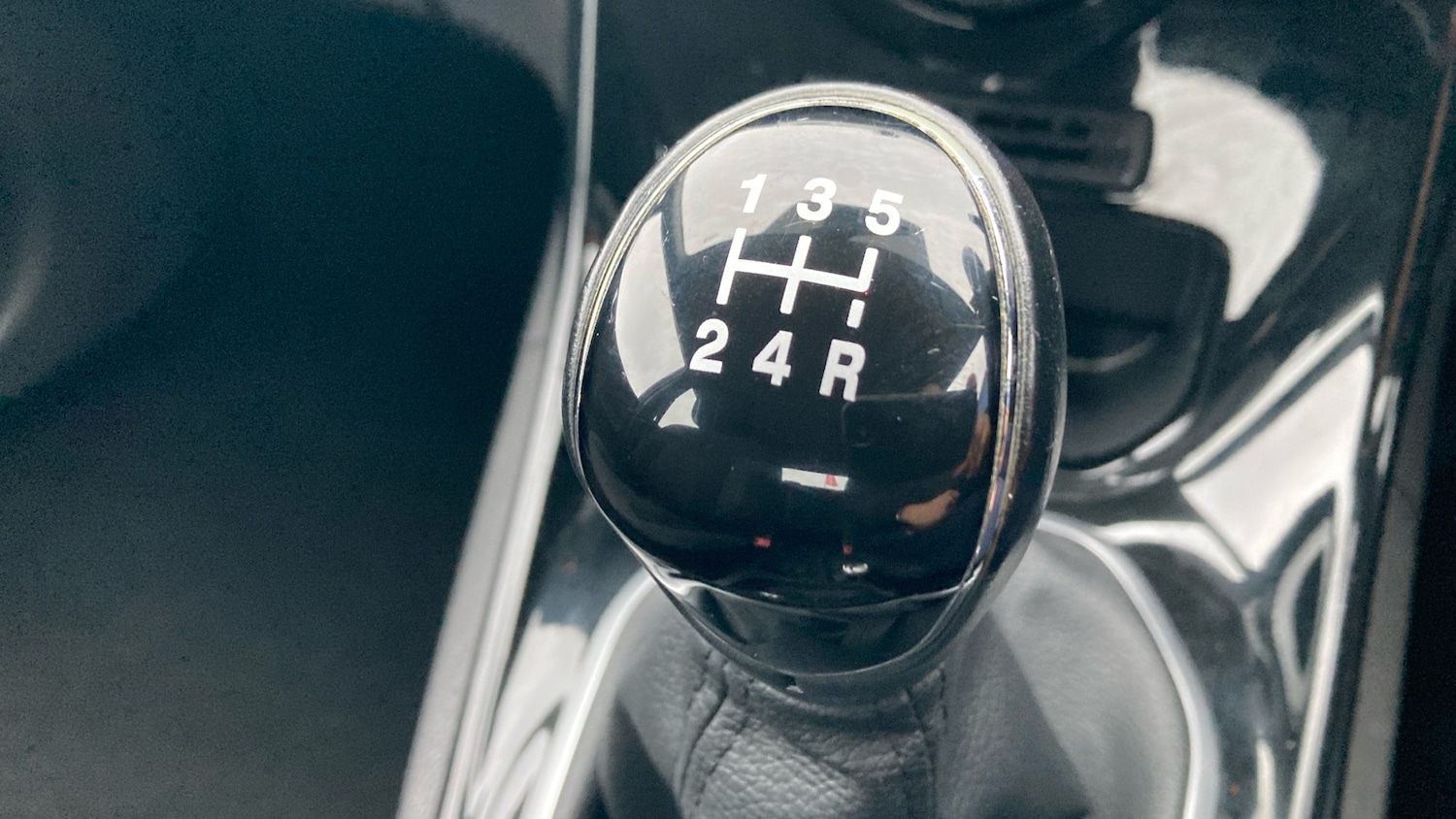 Used Ford Fiesta 2014 for sale - 76779243: Photo 32