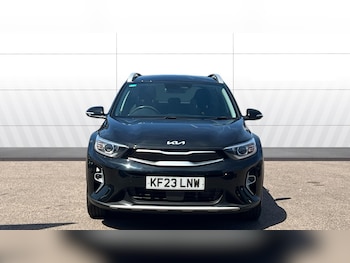 Used Kia Stonic 2023 for sale - 79287680: Photo