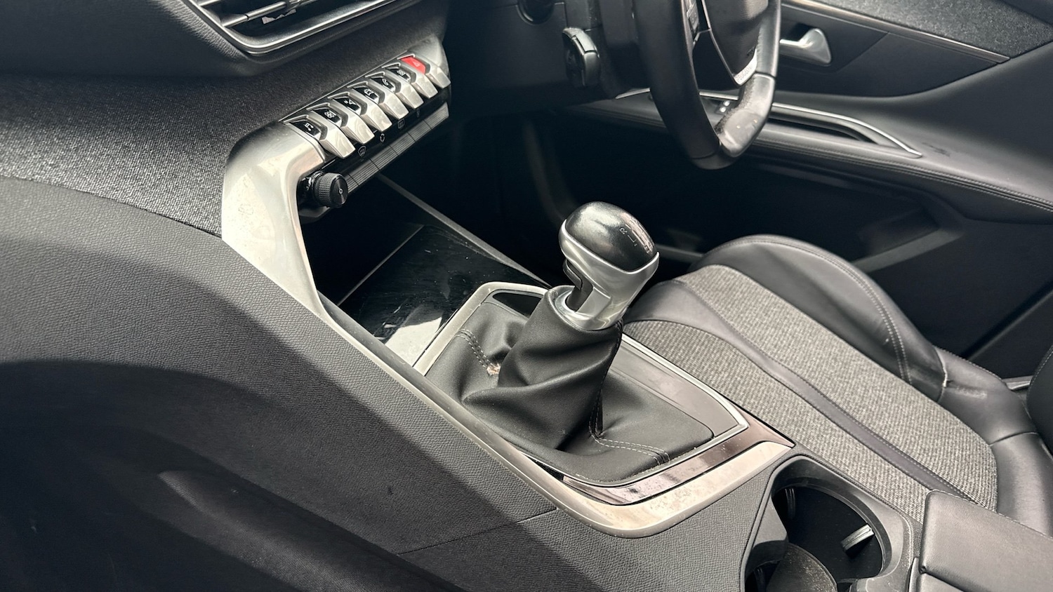 Used Peugeot 3008 2019 for sale - 76627898: Photo 13