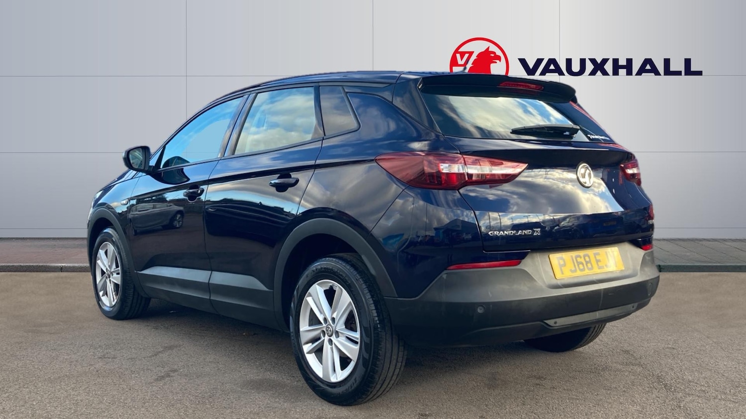Used Vauxhall Grandland X 2018 for sale - 77078960: Photo 2