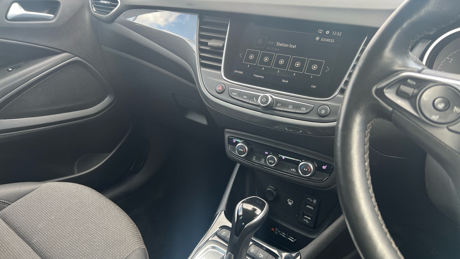 Used Vauxhall Crossland 2021 for sale - 76844767: Photo 14