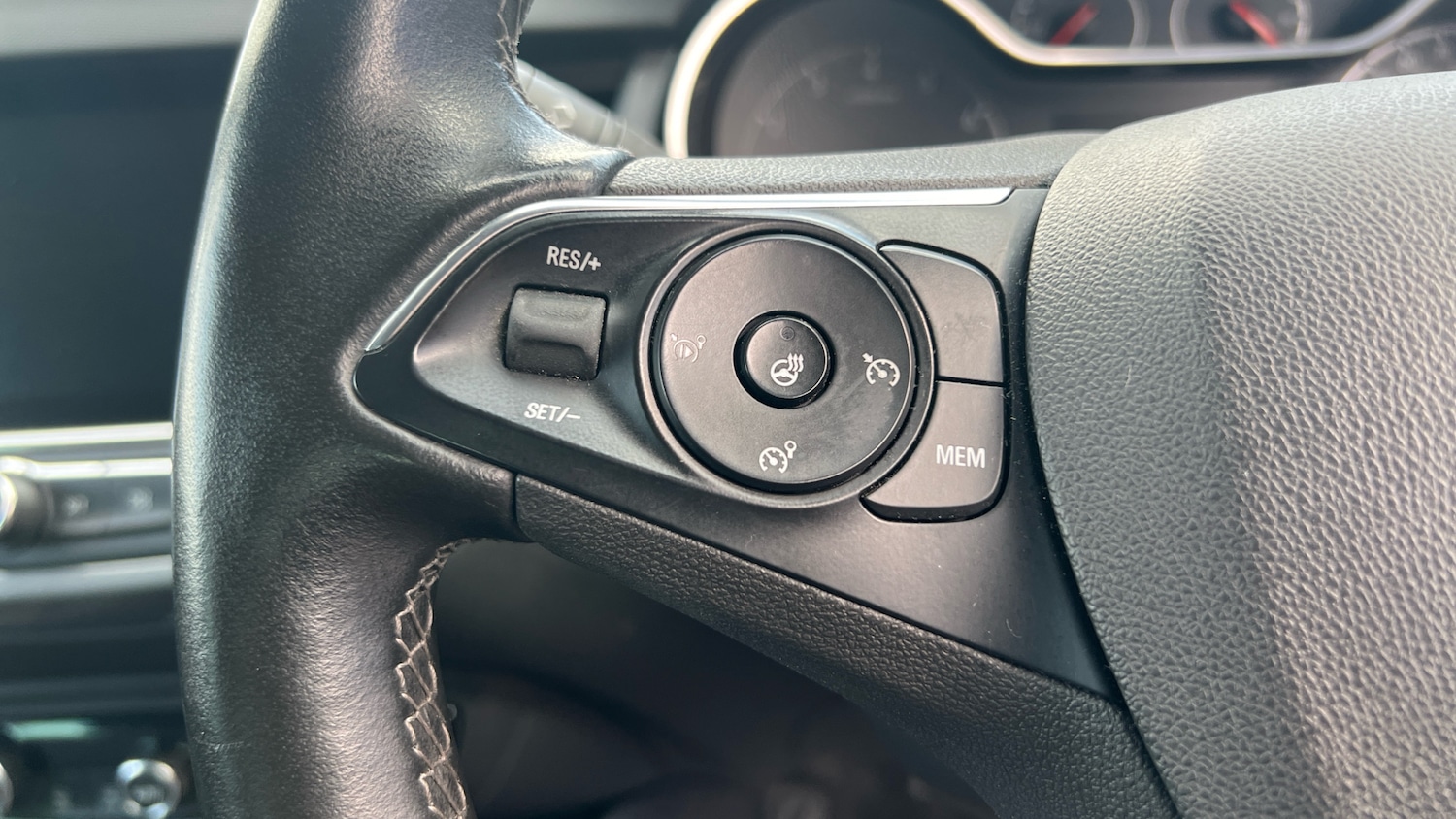 Used Vauxhall Crossland 2021 for sale - 76844767: Photo 23