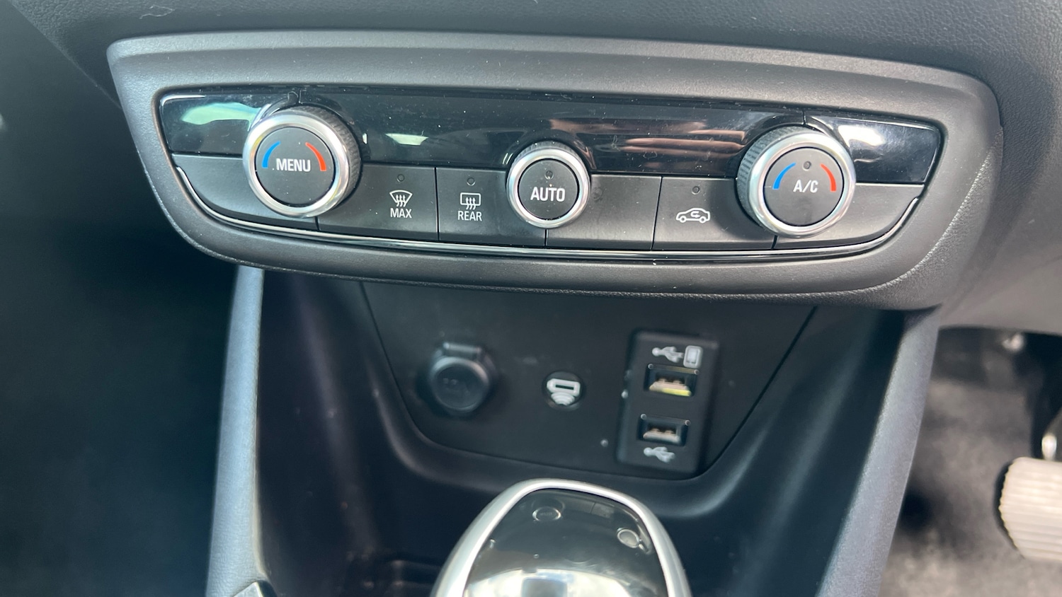 Used Vauxhall Crossland 2021 for sale - 76844767: Photo 24