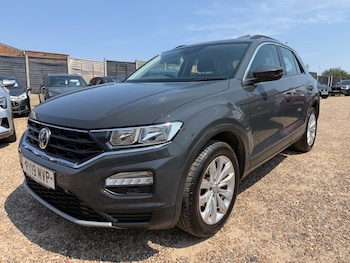 Used Volkswagen T-Roc 2019 for sale - 79233258: Photo