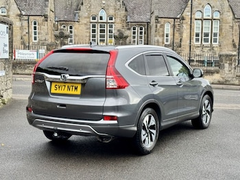 Used Honda CR-V 2017 for sale - 75692799: Photo
