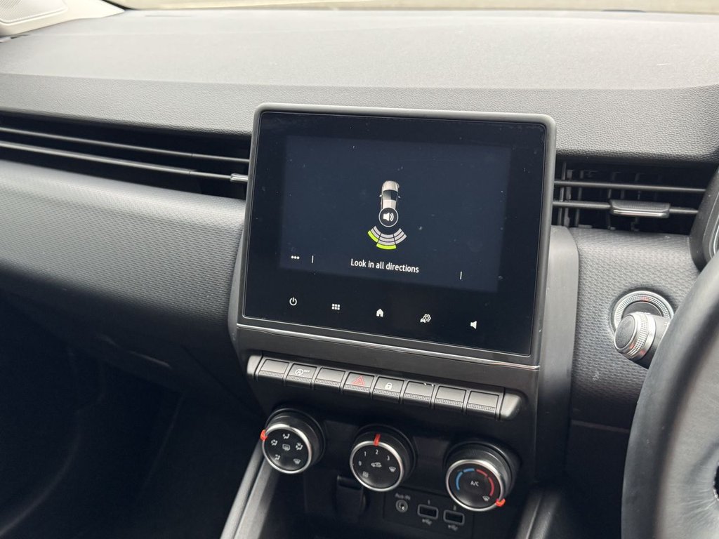 Used Renault Clio 2020 for sale - 76069199: Photo 19