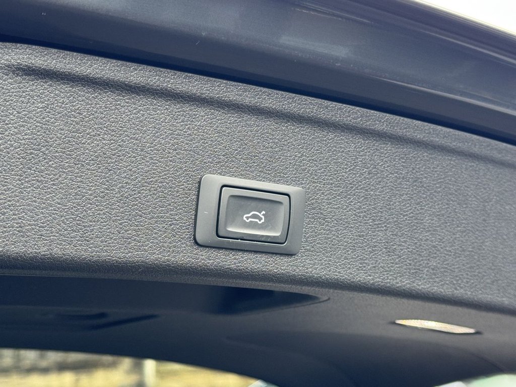 Used Audi A4 Avant 2019 for sale - 76740212: Photo 25