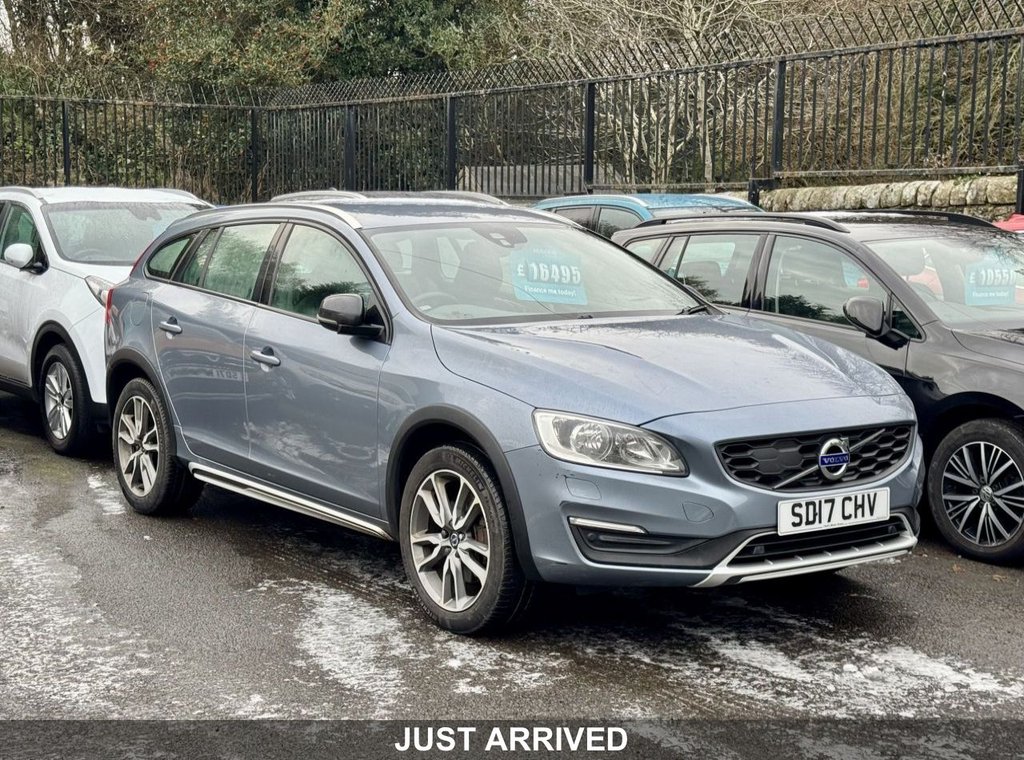 Used Volvo V60 Cross Country 2017 for sale - 76617774: Photo 1
