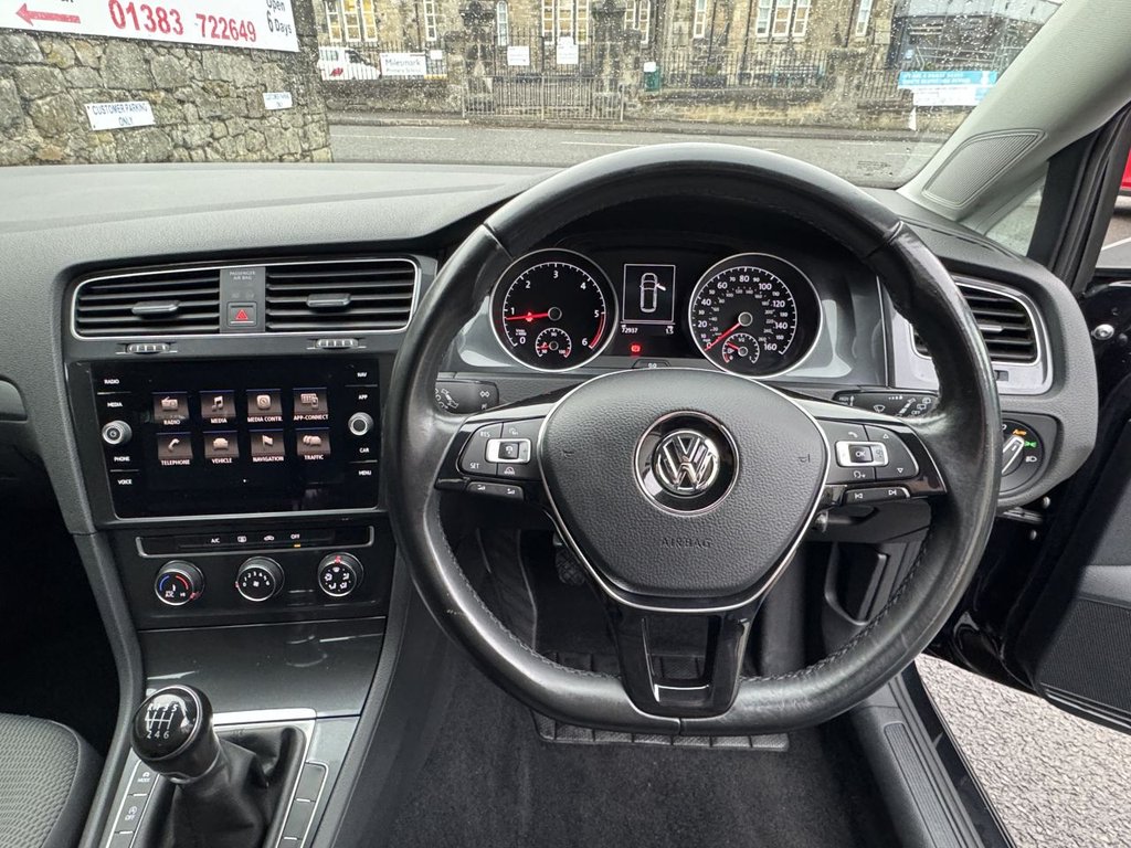 Used Volkswagen Golf 2018 for sale - 76617822: Photo 25