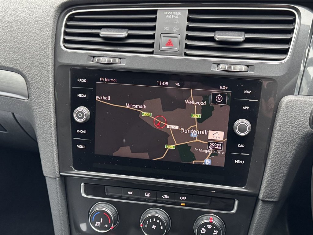 Used Volkswagen Golf 2018 for sale - 76617822: Photo 8