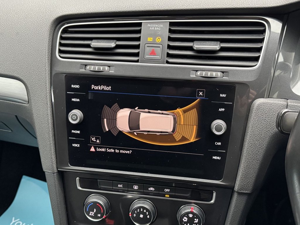 Used Volkswagen Golf 2018 for sale - 76617822: Photo 9