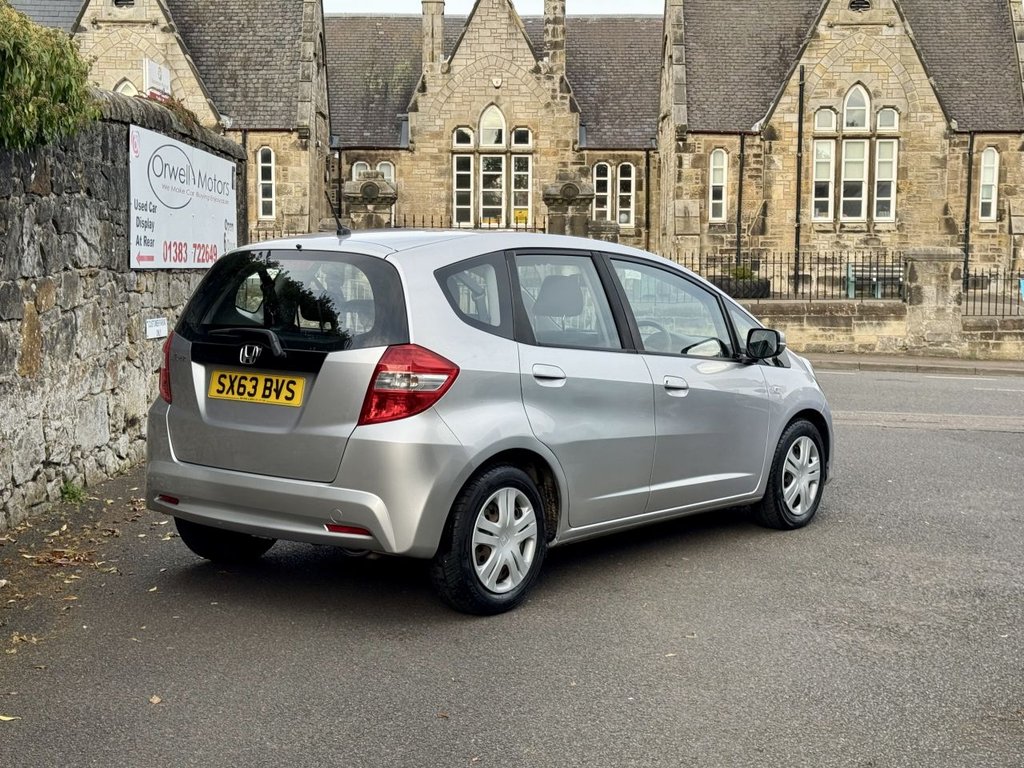 Used Honda Jazz 2014 for sale - 76345563: Photo 18
