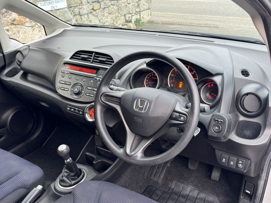 Used Honda Jazz 2014 for sale - 76345563: Photo 7