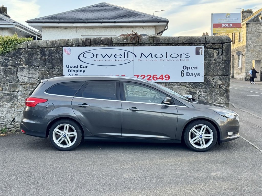 Used Ford Focus 2015 for sale - 76345553: Photo 3