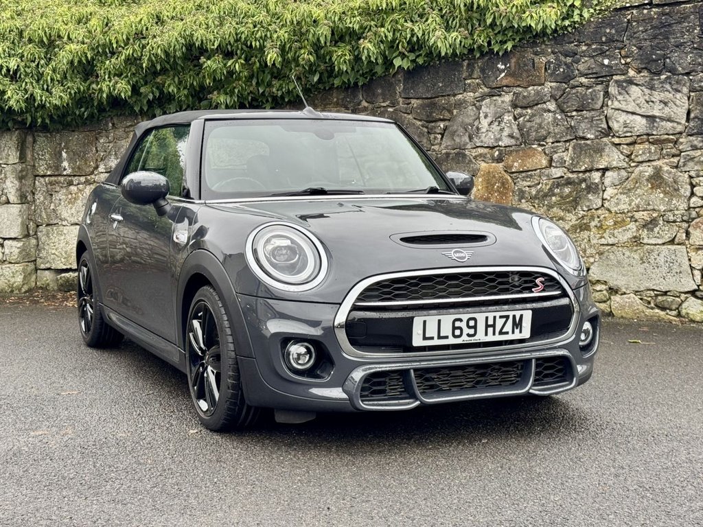 Used MINI Convertible 2019 for sale - 76883695: Photo 17