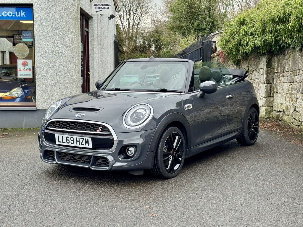 Used MINI Convertible 2019 for sale - 76883695: Photo 18