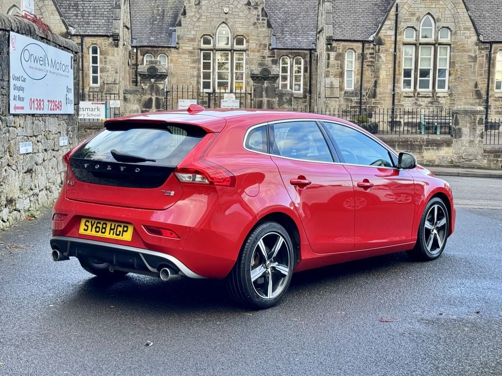 Used Volvo V40 2018 for sale - 76482342: Photo 17