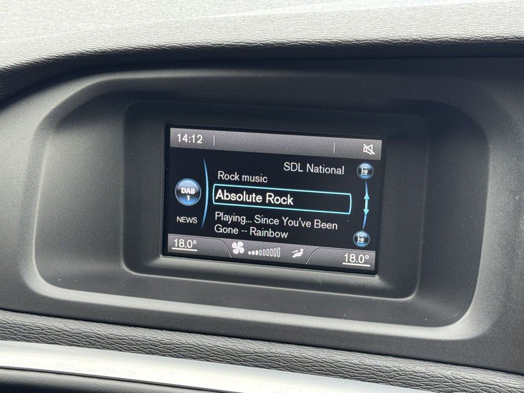 Used Volvo V40 2018 for sale - 76482342: Photo 19