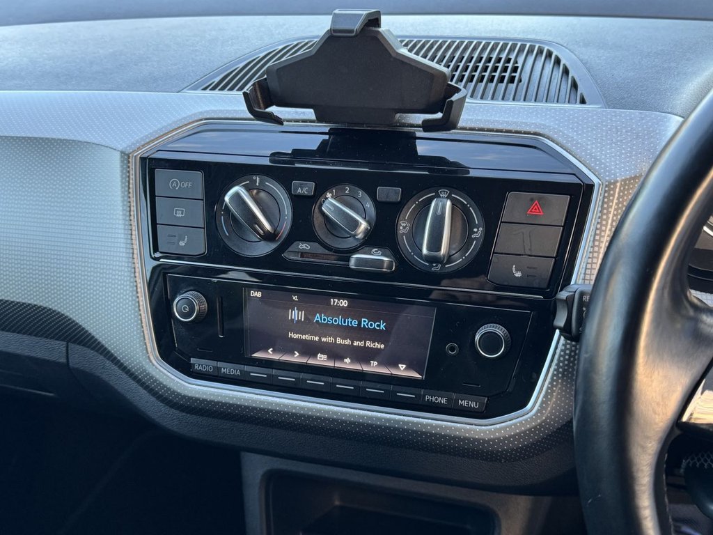 Used Volkswagen up! 2018 for sale - 76345848: Photo 14