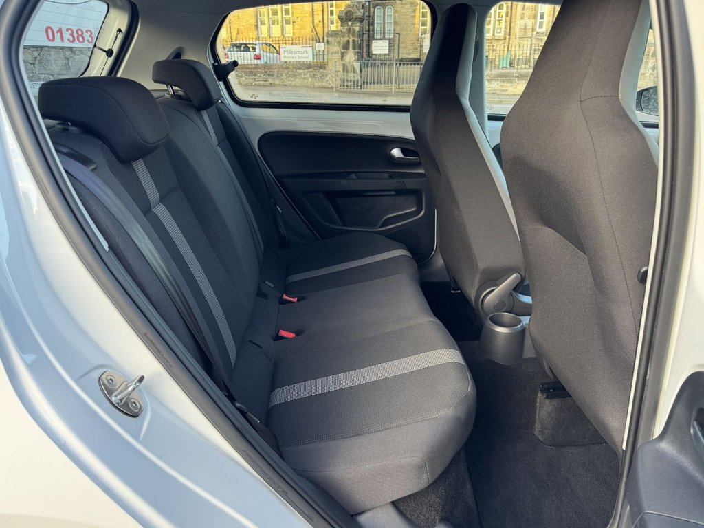 Used Volkswagen up! 2018 for sale - 76345848: Photo 5