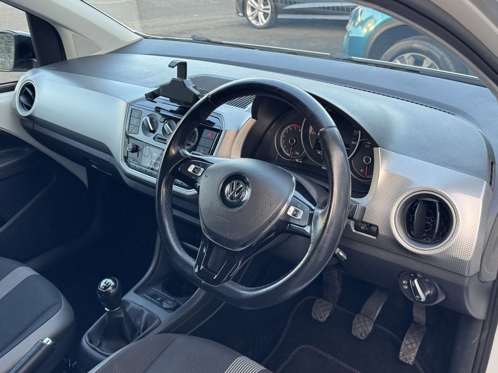 Used Volkswagen up! 2018 for sale - 76345848: Photo 6