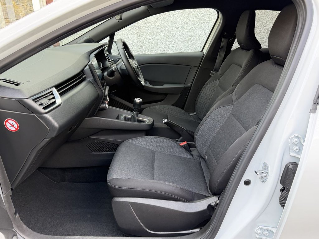 Used Renault Clio 2020 for sale - 77608877: Photo 18