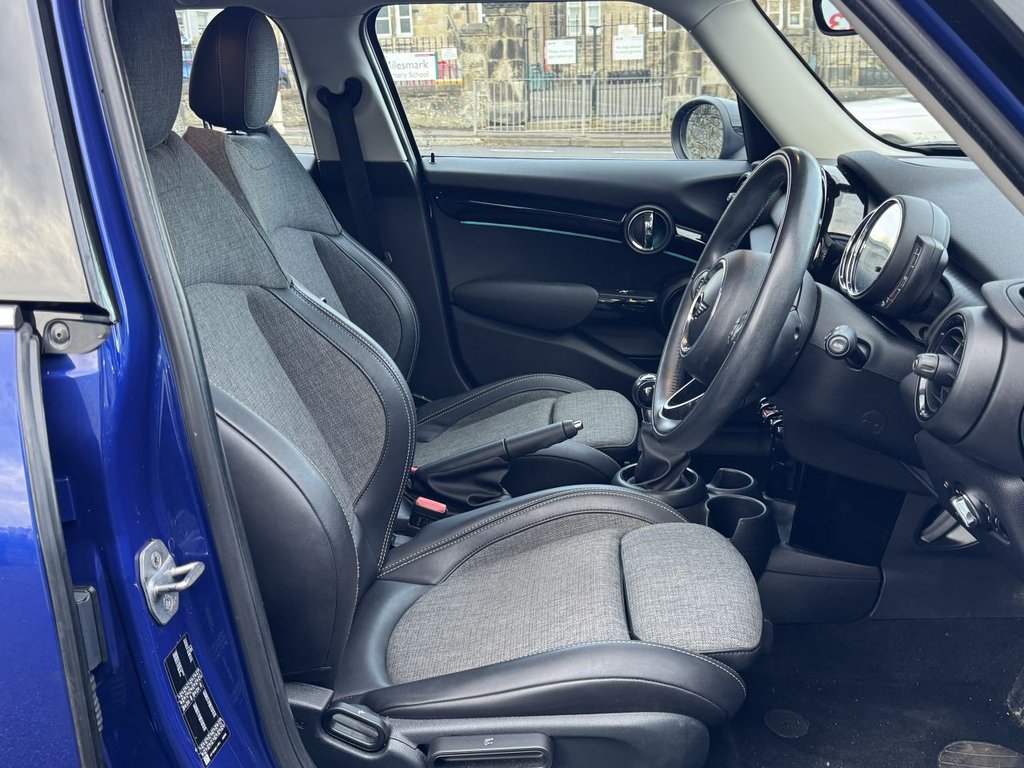 Used MINI Hatch 2018 for sale - 76841182: Photo 5