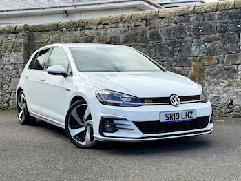 Used Volkswagen Golf 2019 for sale - 78069232: Photo