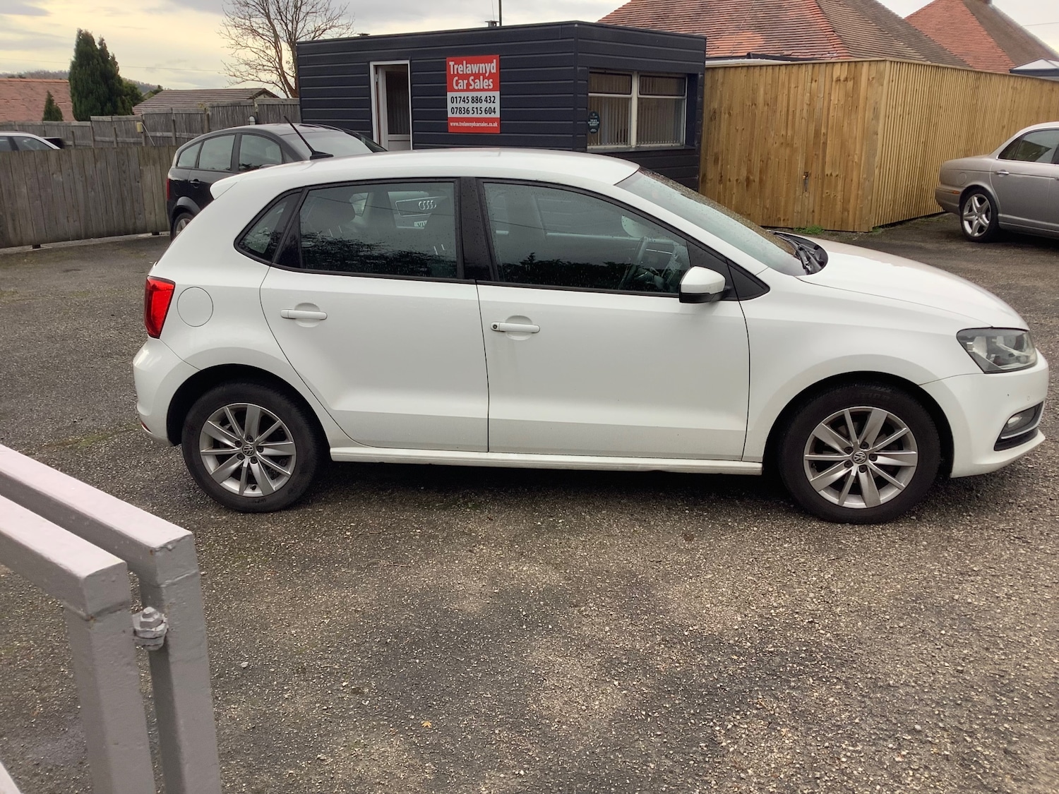 Used Volkswagen Polo 2015 for sale - 76413367: Photo 6