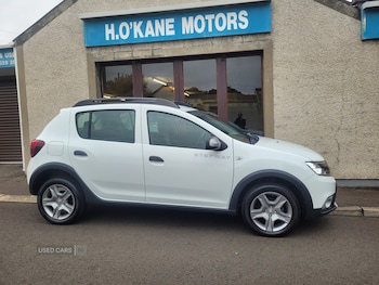 Used Dacia Sandero Stepway 2016 for sale - 76153629: Photo