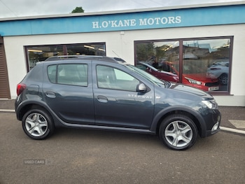 Used Dacia Sandero Stepway 2018 for sale - 79034918: Photo