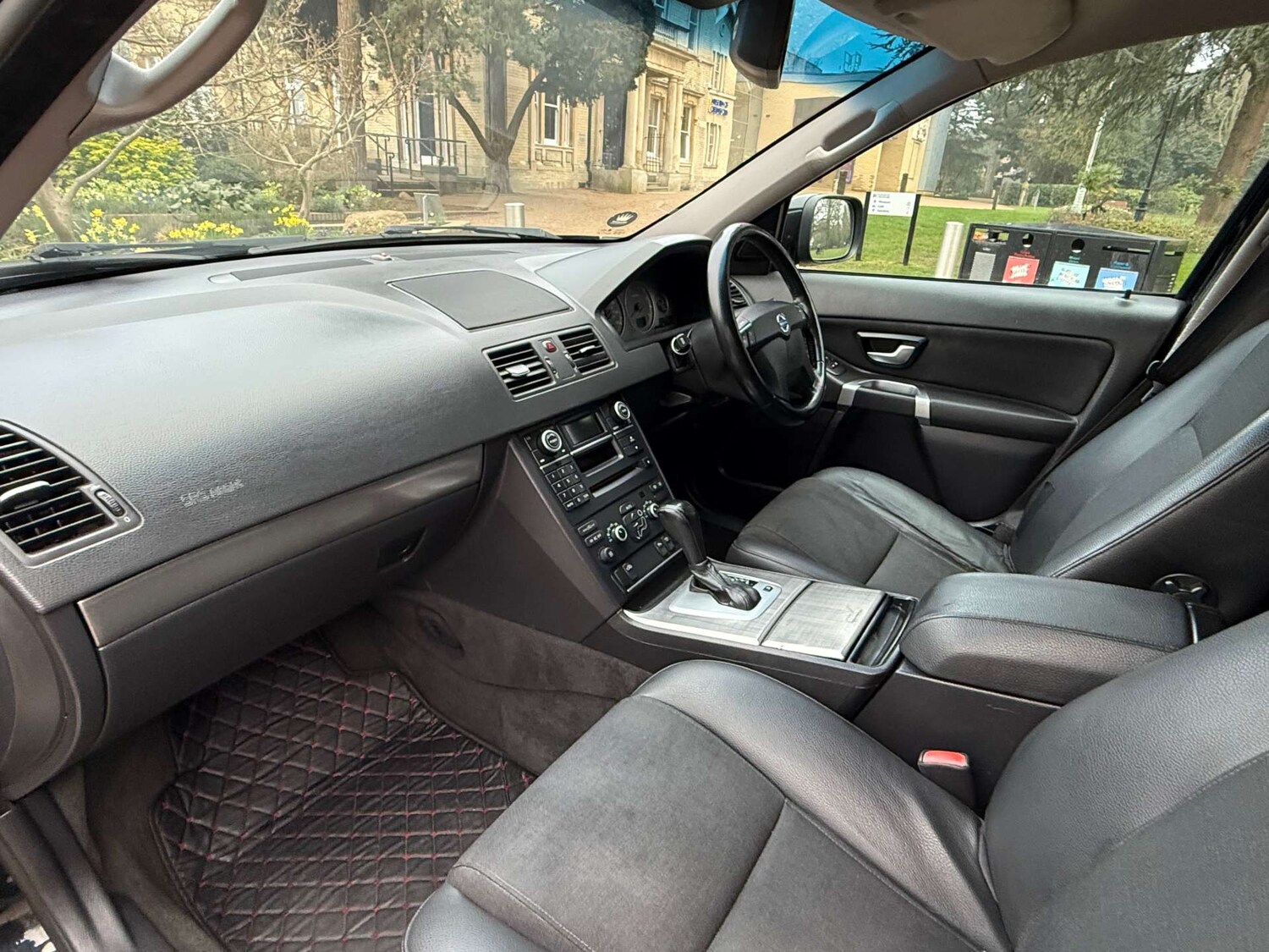 Used Volvo XC90 2010 for sale - 77749049: Photo 13