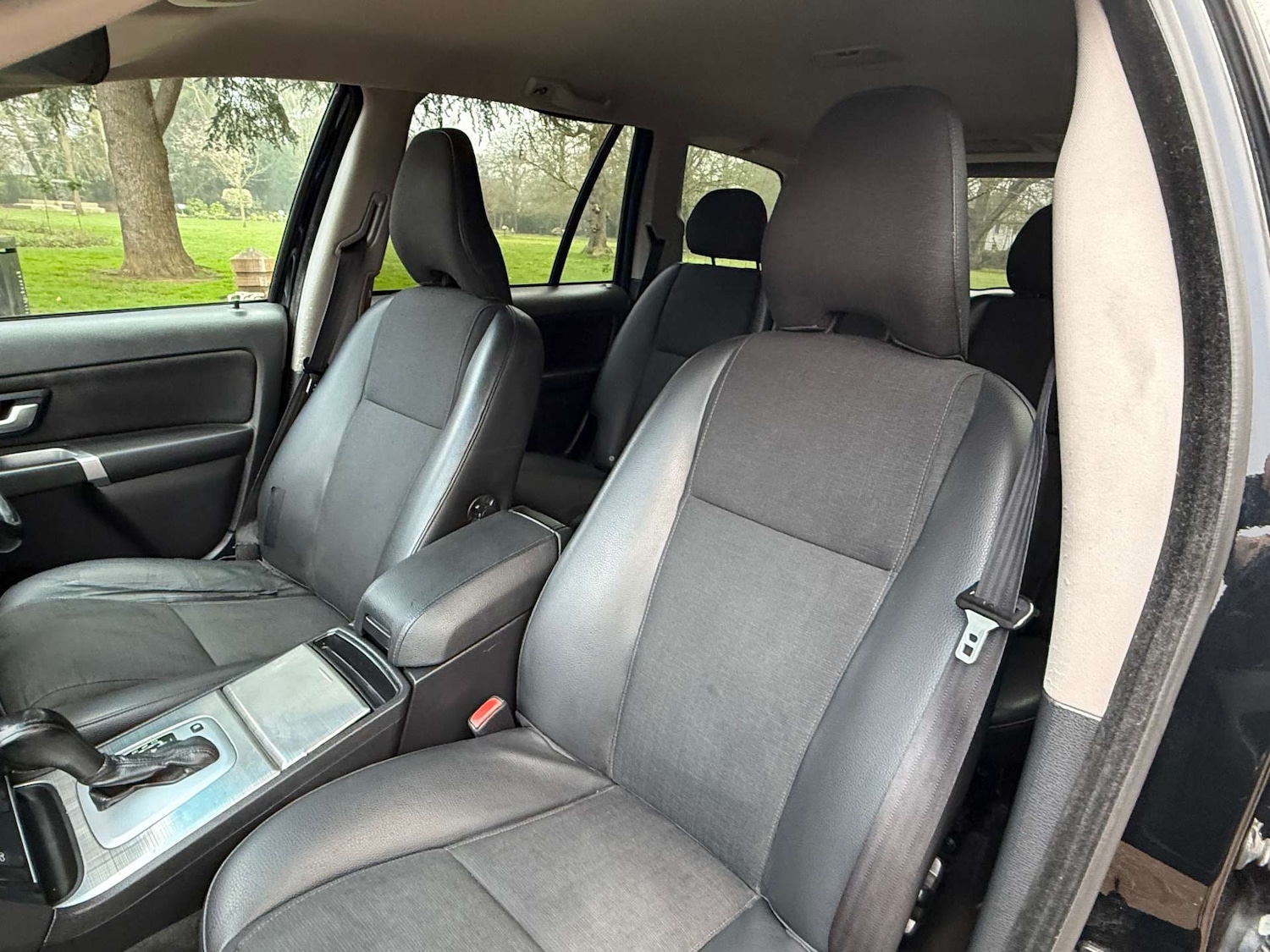 Used Volvo XC90 2010 for sale - 77749049: Photo 15