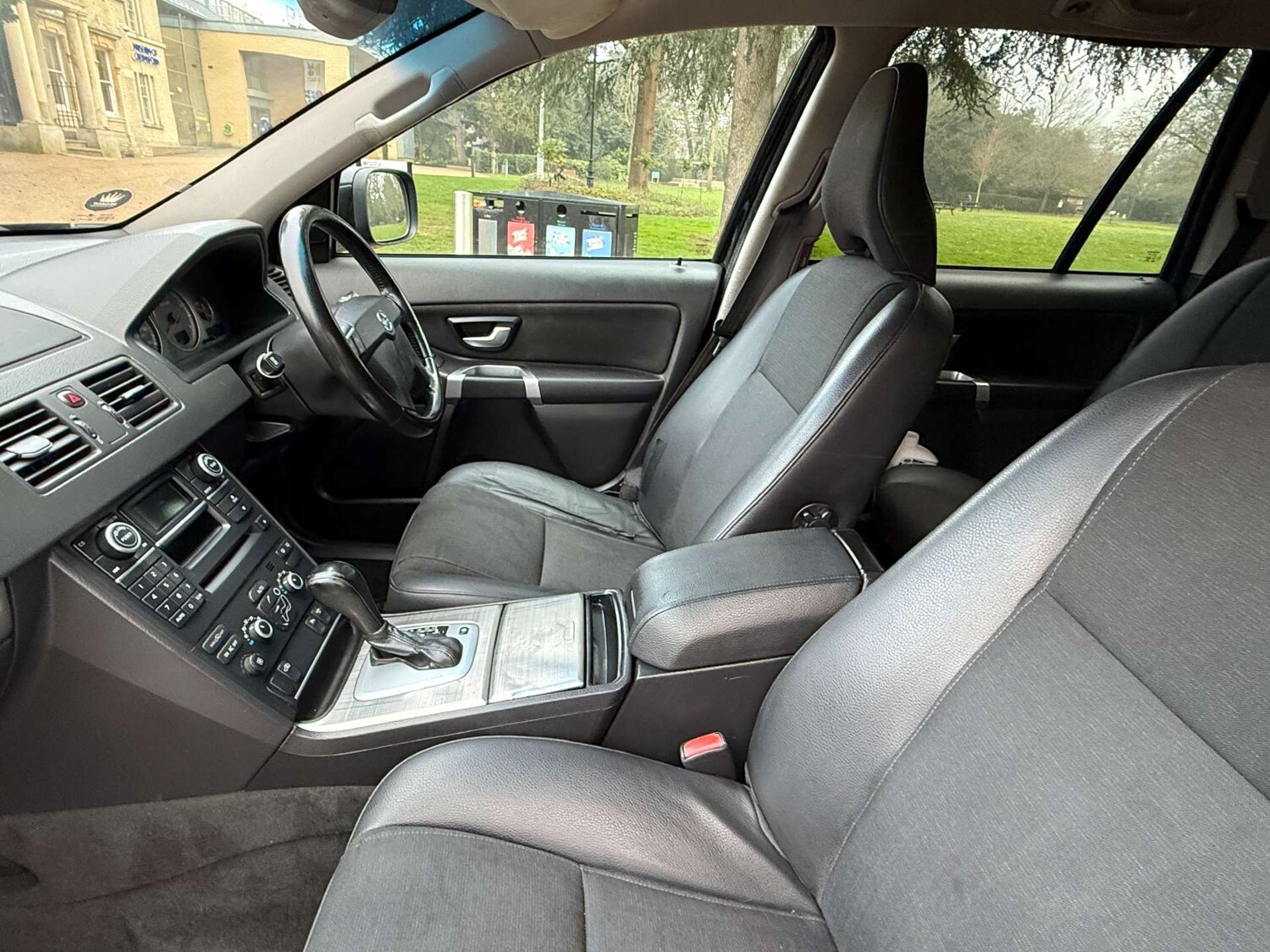 Used Volvo XC90 2010 for sale - 77749049: Photo 17