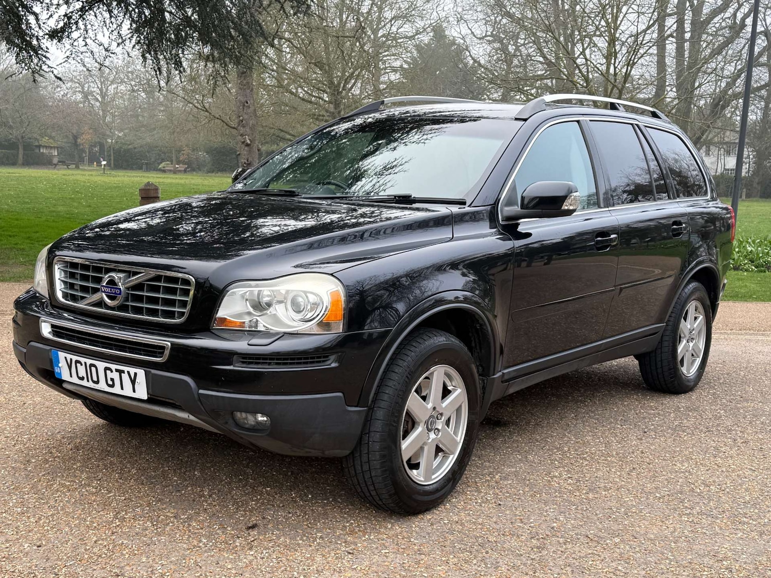 Used Volvo XC90 2010 for sale - 77749049: Photo 2