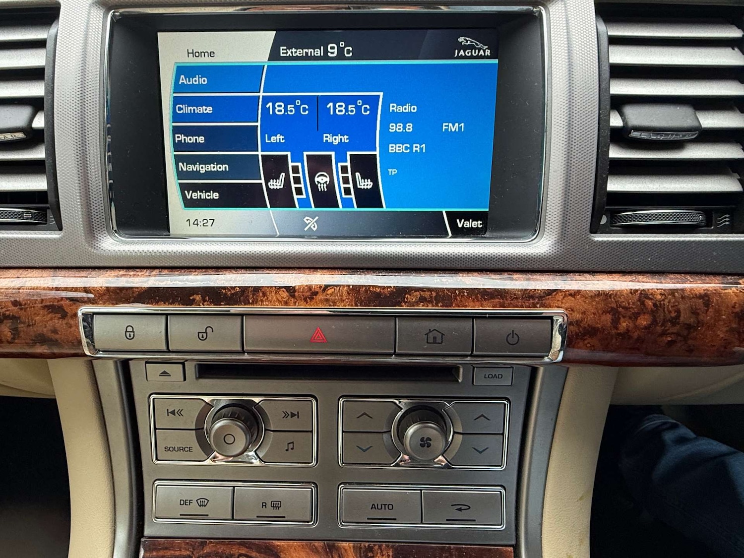 Used Jaguar XF 2010 for sale - 77621929: Photo 19