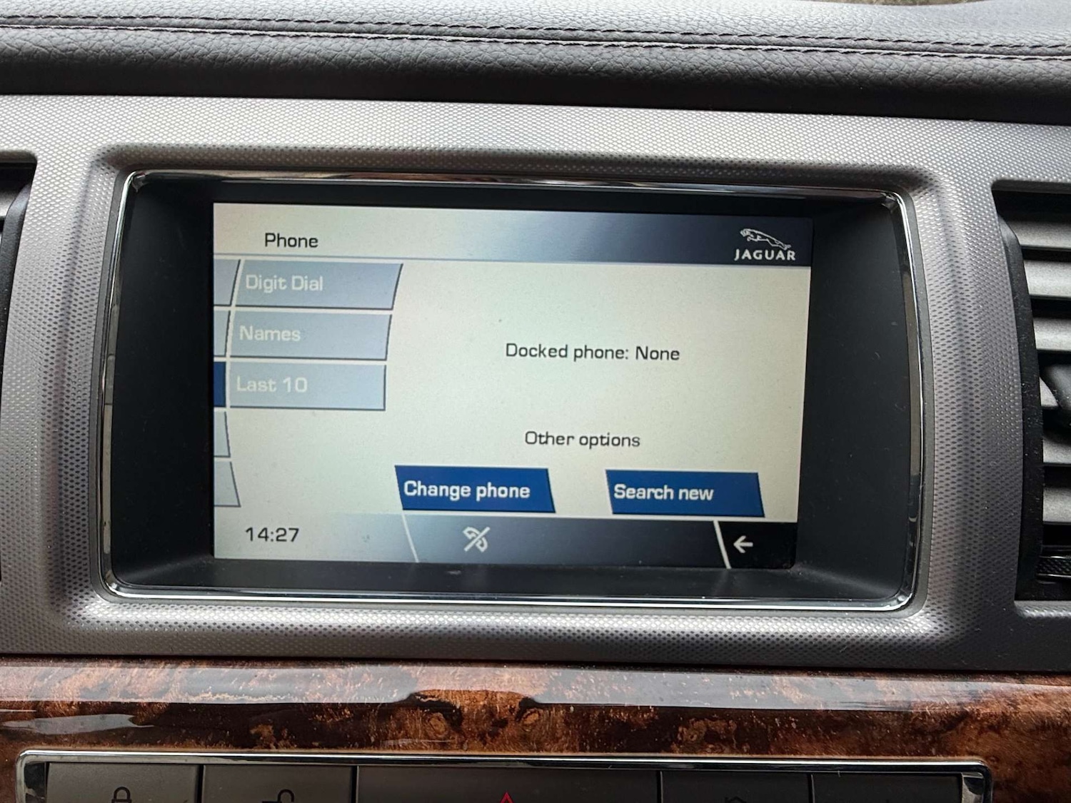 Used Jaguar XF 2010 for sale - 77621929: Photo 23