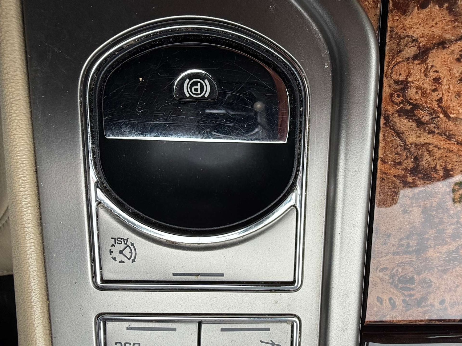 Used Jaguar XF 2010 for sale - 77621929: Photo 27