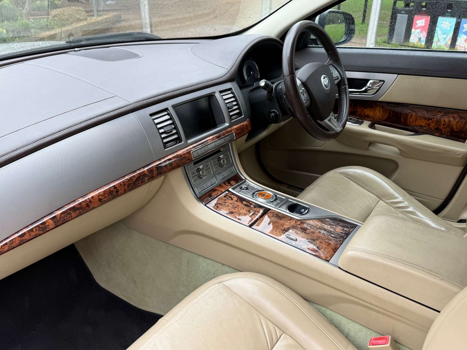 Used Jaguar XF 2010 for sale - 77621929: Photo 31