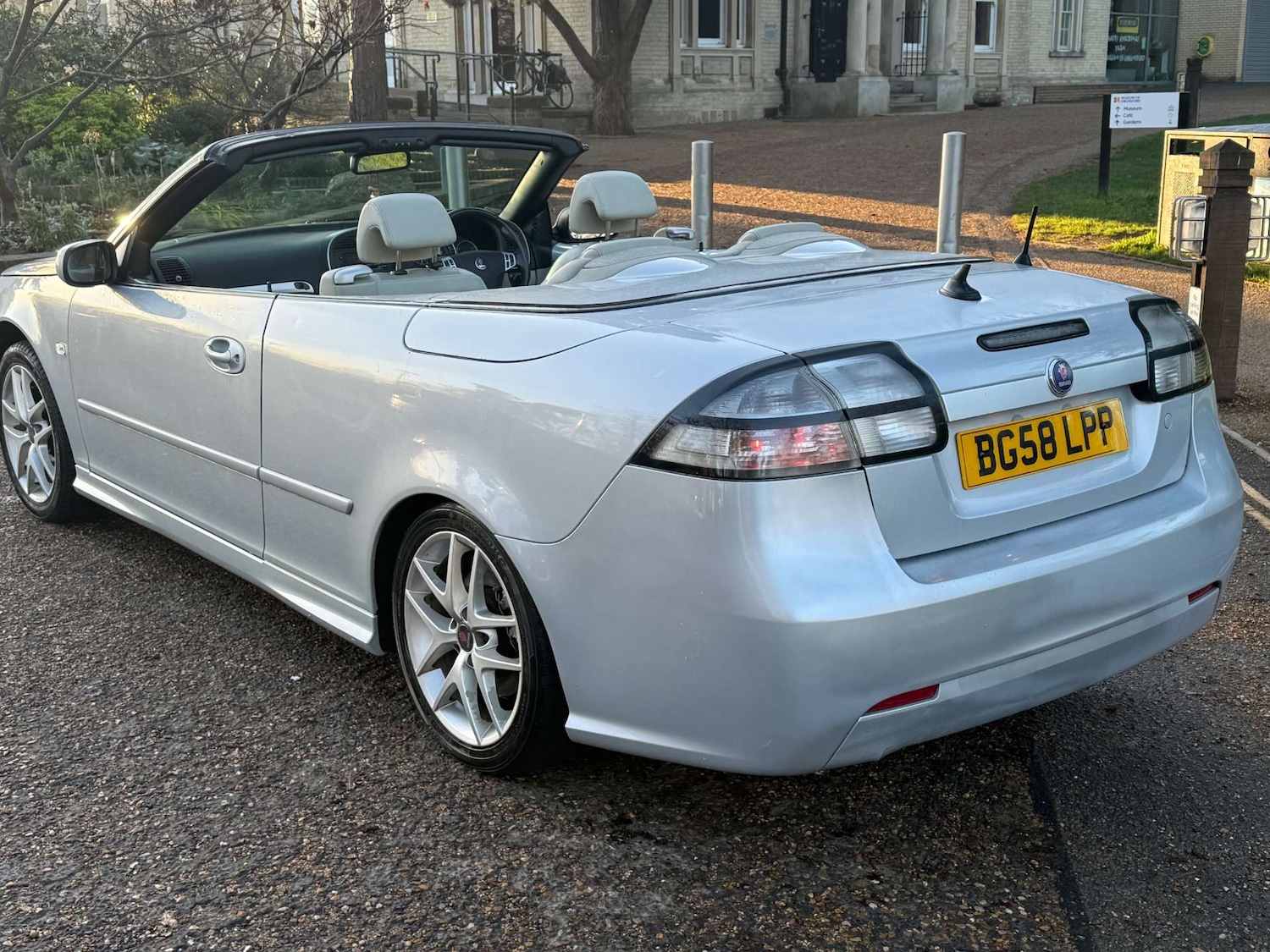 Used Saab 9-3 2008 for sale - 77059569: Photo 5