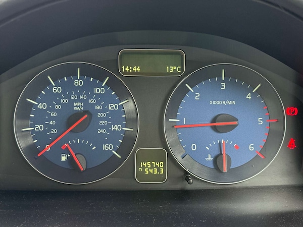 Used Volvo C30 2010 for sale - 76331022: Photo 5