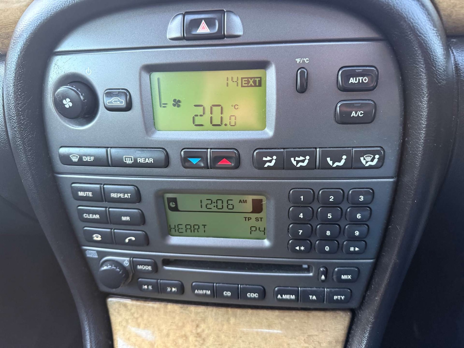 Used Jaguar X-Type 2004 for sale - 76907713: Photo 22