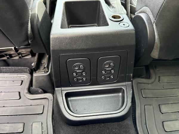 Used Land Rover Freelander 2 2009 for sale - 76270100: Photo 19