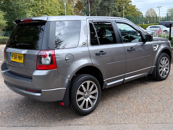 Used Land Rover Freelander 2 2009 for sale - 76270100: Photo 9