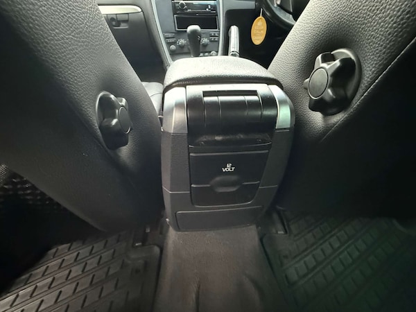 Used Volvo XC70 2011 for sale - 76331015: Photo 1